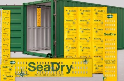SeaDry schützt empfindliche Waren dauerhaft vor Kondensationsschäden im (Foto: ThoMar OHG)